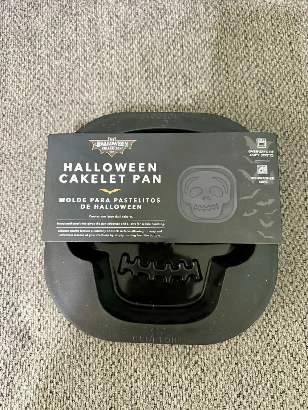 Crofton Halloween Skull Cakelet Pan 8.1” Black Silicone Baking Mold NWT
